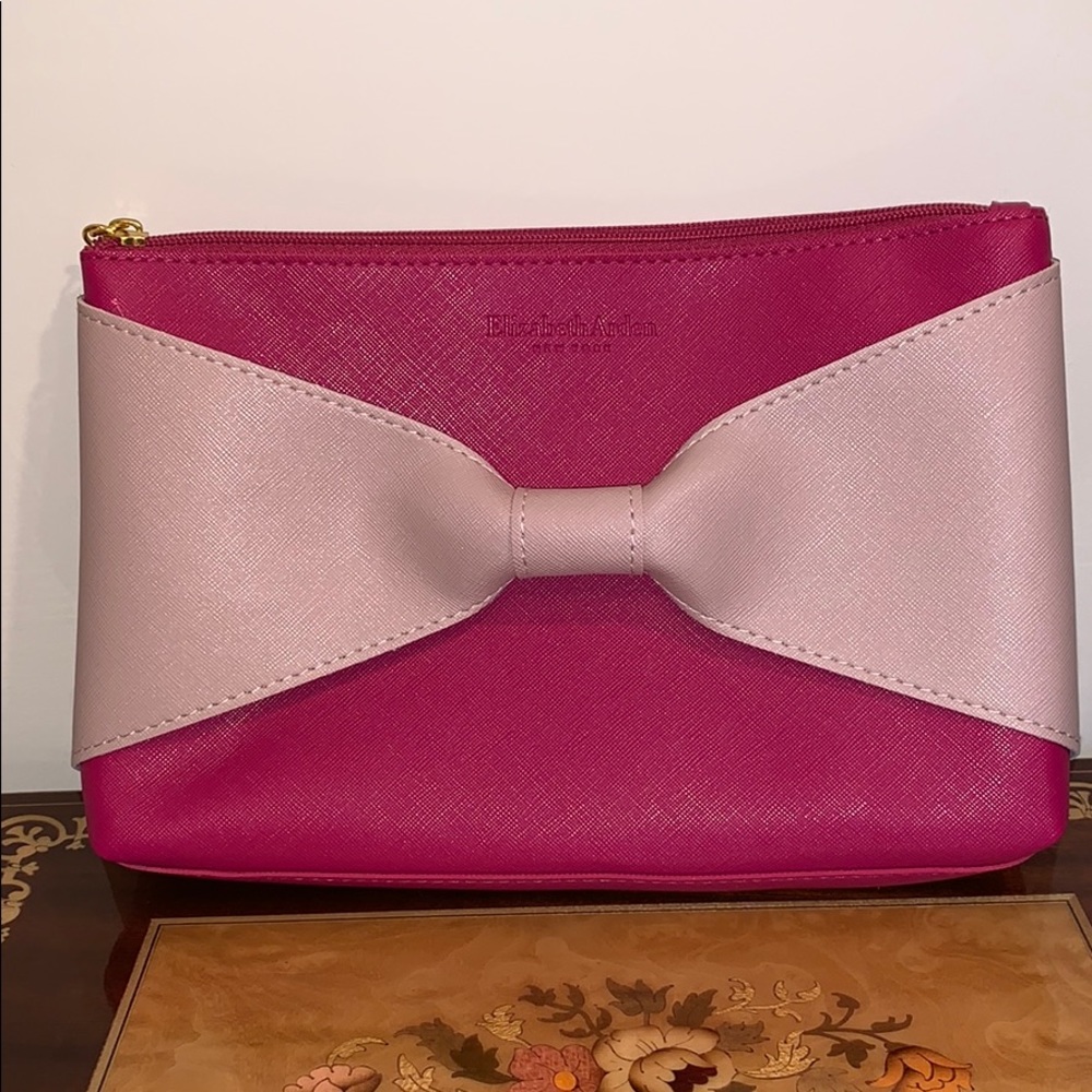 Elizabeth Arden cosmetics case